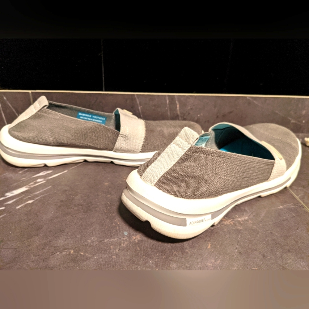 Rockport, Women's Gray and White, Comfy and Washable Slip on Shoes, Size 7